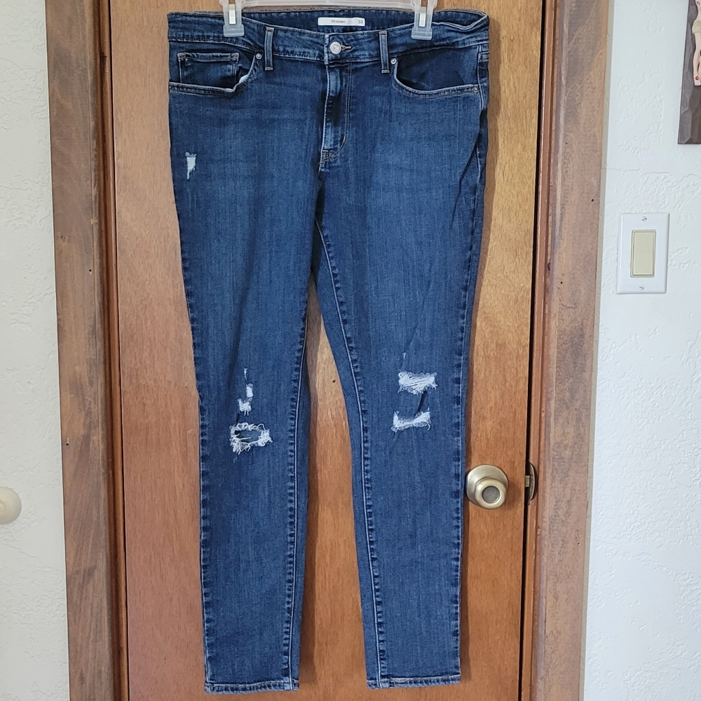 Levi 711 skinny jeans size 33